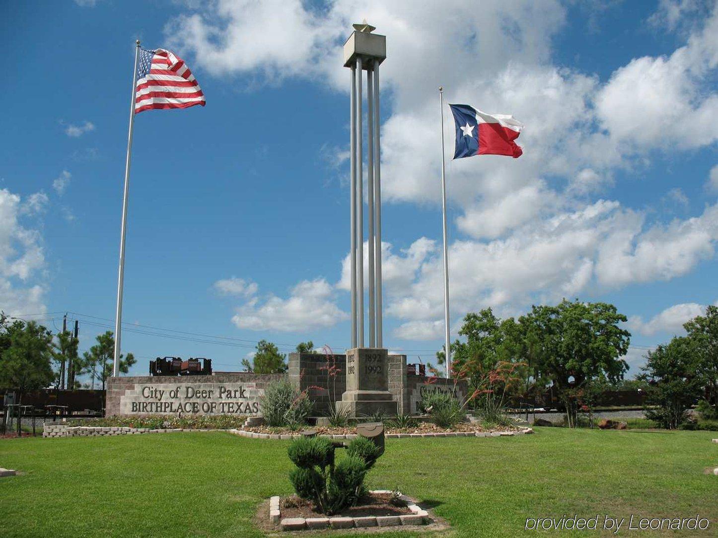 Hampton Houston-deer Park Ship Area Hotel 3*